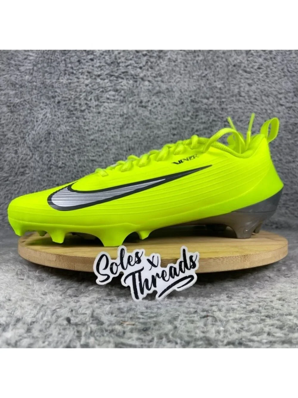 Nike Vapor Edge 4.1 NFL Combine Football Size 10.5 Men Volt Silver IQ5164-700